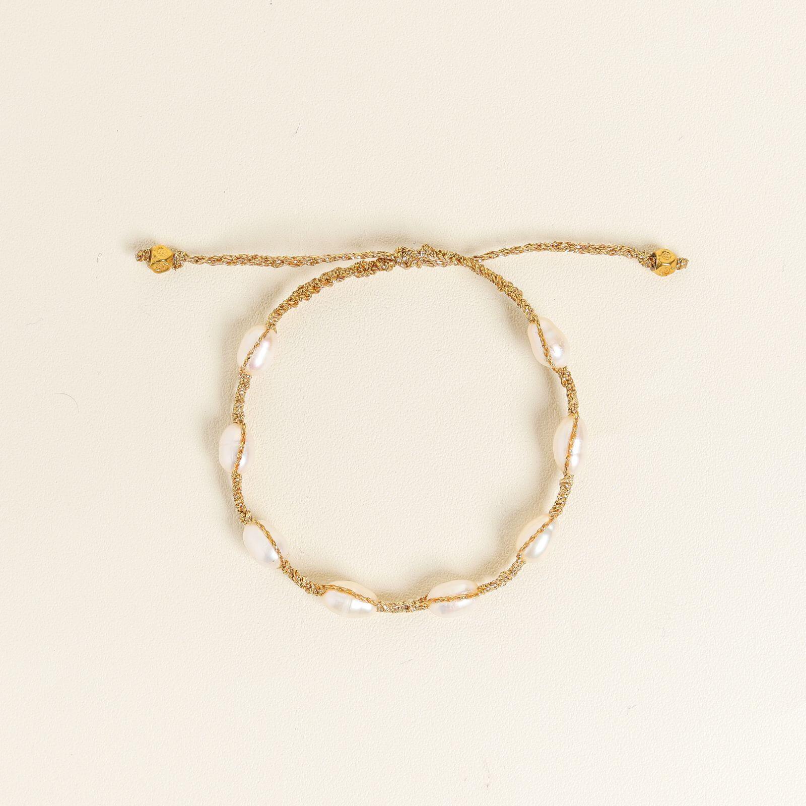 Goldy Luster Pearl Bracelet - praijing